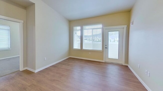 Building Photo - 2 Bedroom, 2 Bath Apartment in West Olympia – Apply Today and get March FREE!!
