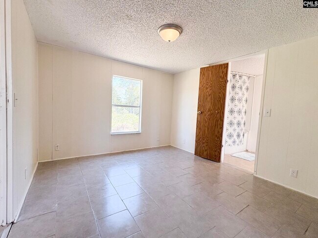 Building Photo - 122 Hatchery Hill Rd