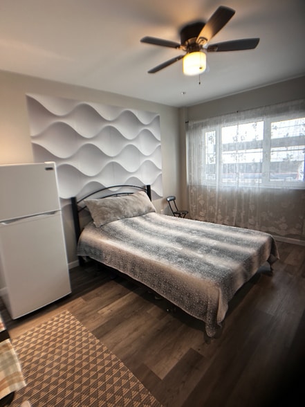 Building Photo - 3501 Pacific Ave