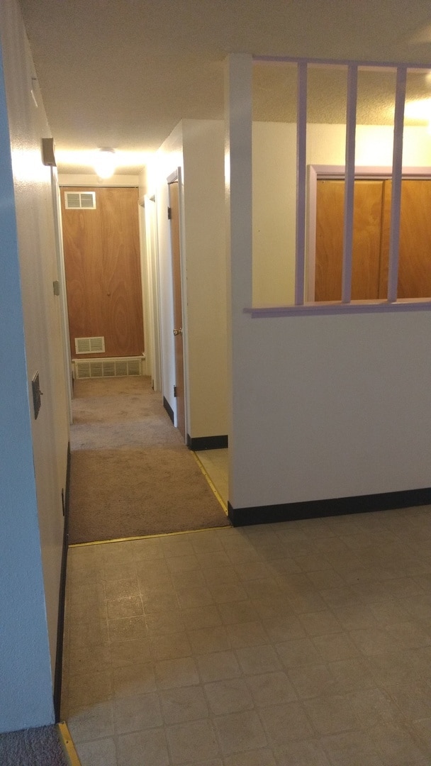 Building Photo - QUAINT 2 Bed 1 Bath Apartment in Louisville-Available April 1st