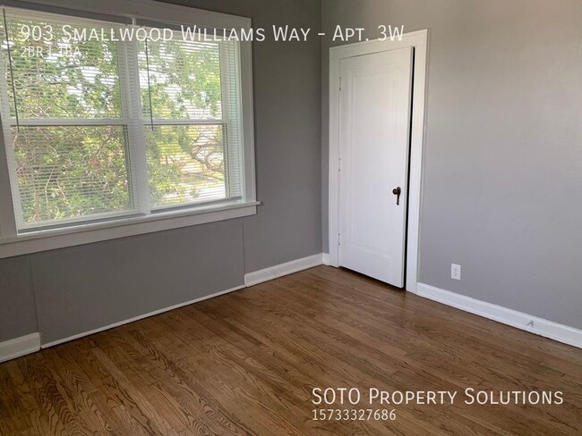 Building Photo - 2BD/1BA  Apartment within Walking distance...