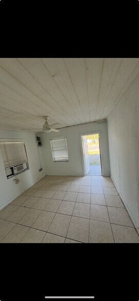 Primary Photo - 808 N 17th St