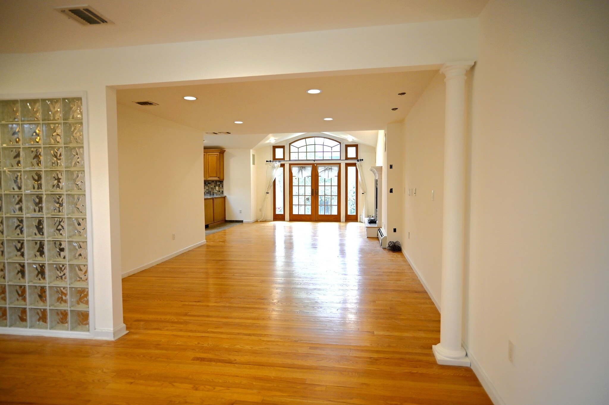 Building Photo - 1033 Harvard Pl