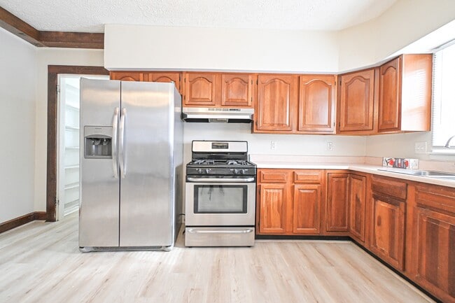 Building Photo - 4110 Eileen Dr