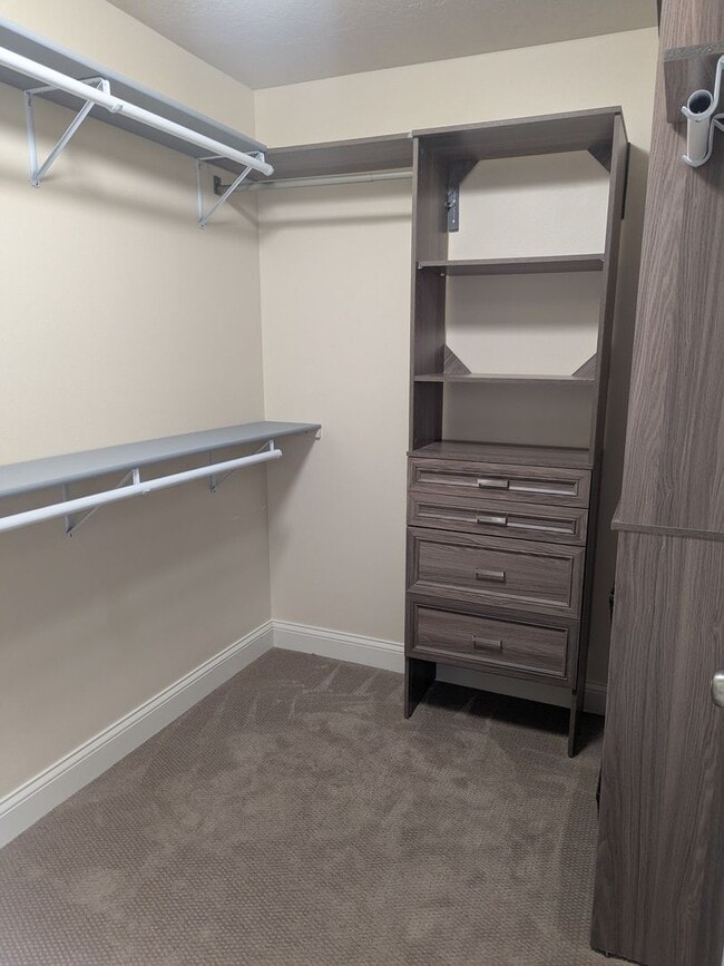 Building Photo - Furnished 3-Bedroom Townhome with Stunning...
