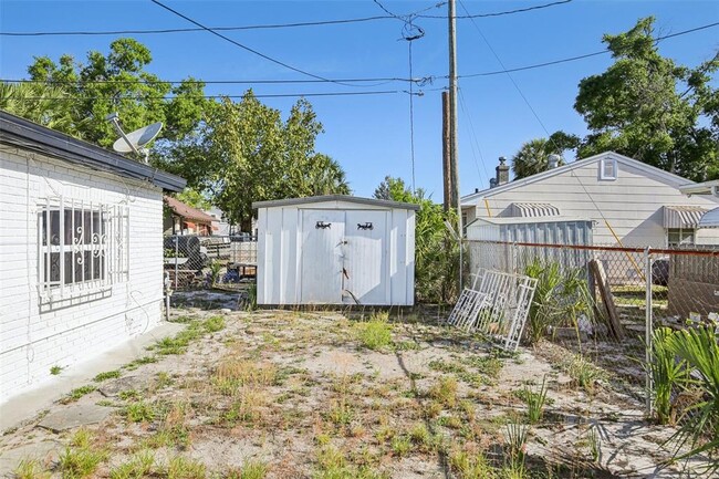 Building Photo - 1911 22nd Ave S