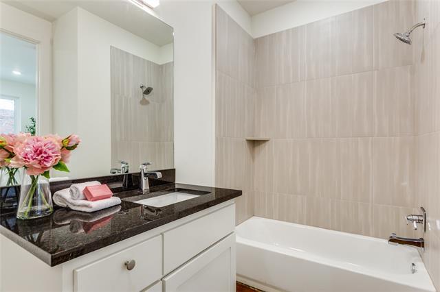 Building Photo - 349 College Ave