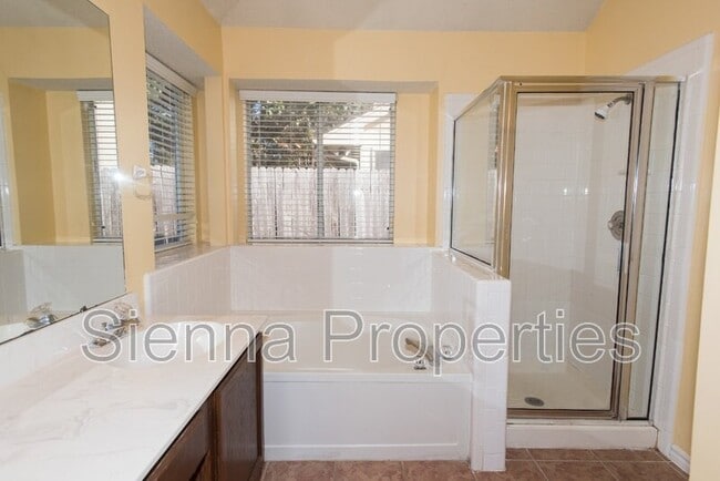 Building Photo - 6040 Abilene Trl