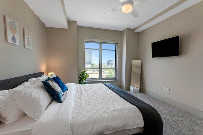 Building Photo - 7775 Firefall Way