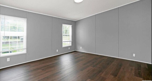 Building Photo - 200 Preakness Dr