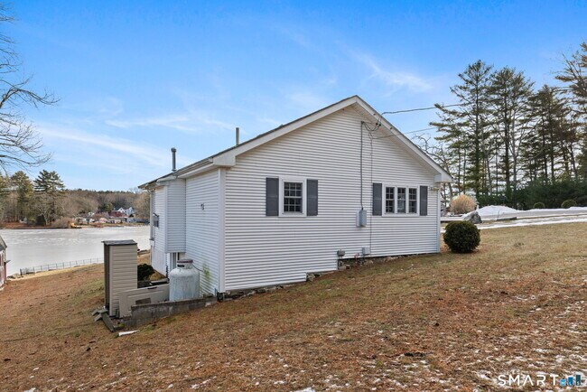 Building Photo - 120 Kenwood Rd