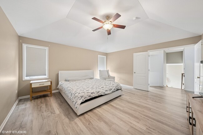 Building Photo - 5739 Rosinweed Ln