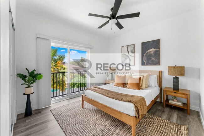 Building Photo - 5252 Adams Ave