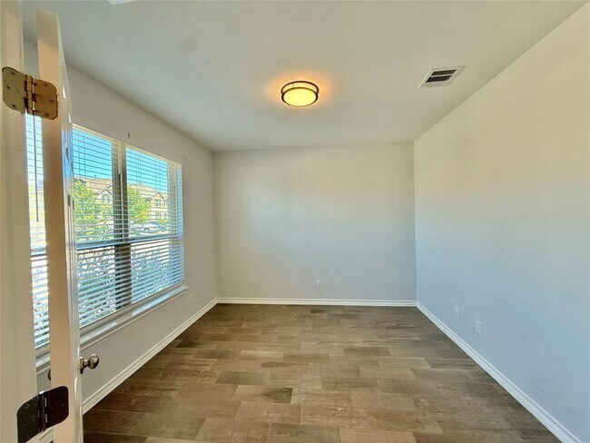 Building Photo - 17113 Antioch Ave