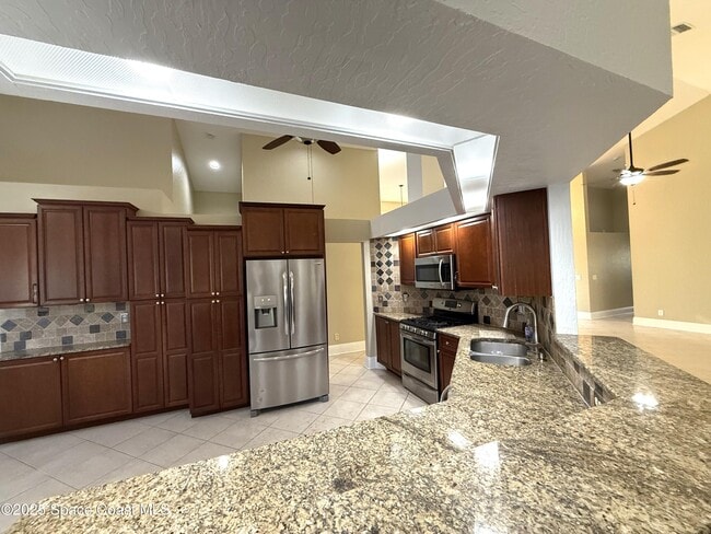 Building Photo - 108 Windward Way