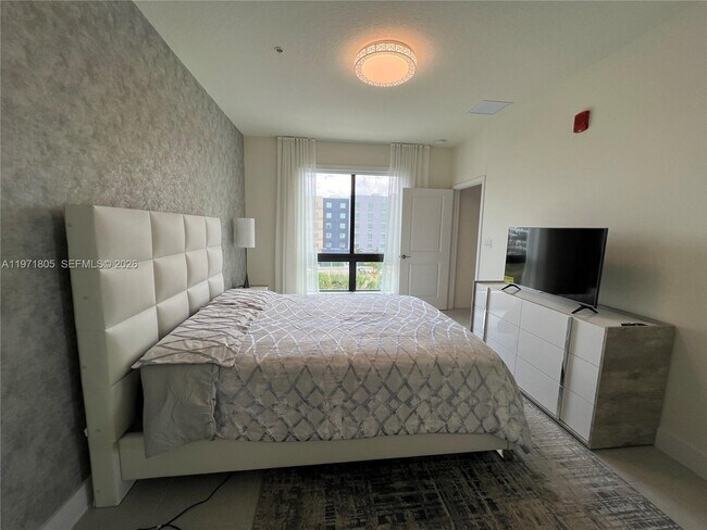 Building Photo - 8001 NW 41st St