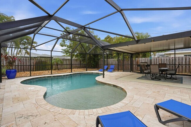 Building Photo - 660 100th Ave N