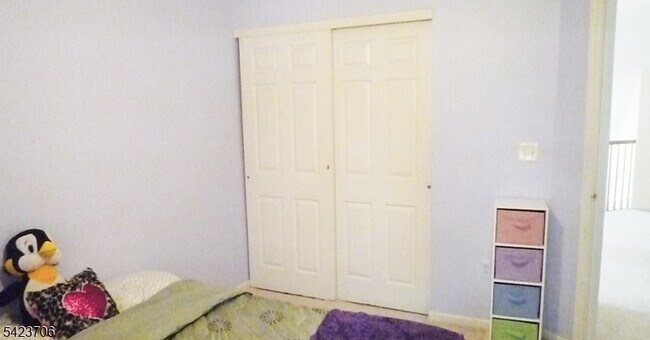 Building Photo - 14 Watchung Trail