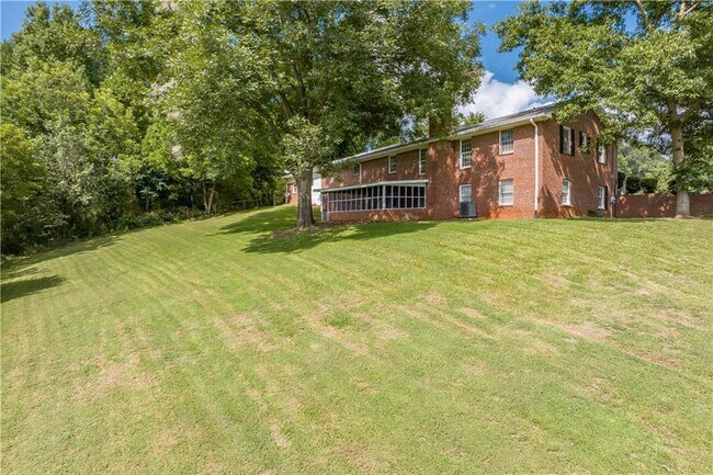 Building Photo - 2174 GA-323