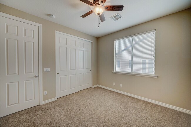 Building Photo - 8503 W Coyote Dr