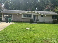 Building Photo - 6225 Branch Hill Cir