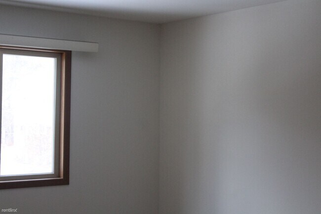 Building Photo - 3 br, 1.5 bath Duplex - 2403 Morning Dawn Dr