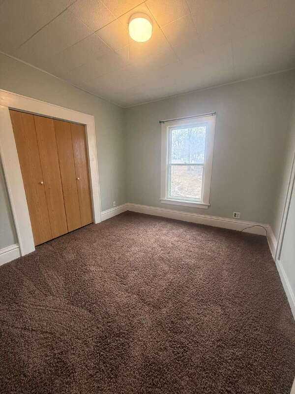 Building Photo - 1813 SW 2nd St