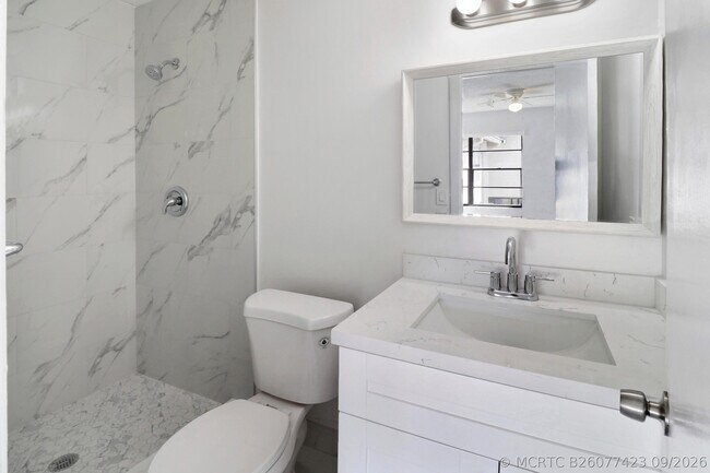 Building Photo - 2590 Coral Springs Dr
