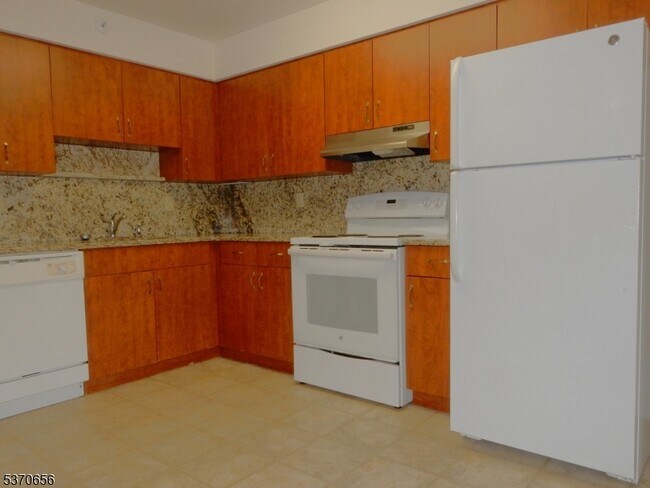 Building Photo - 50 Jane Dr