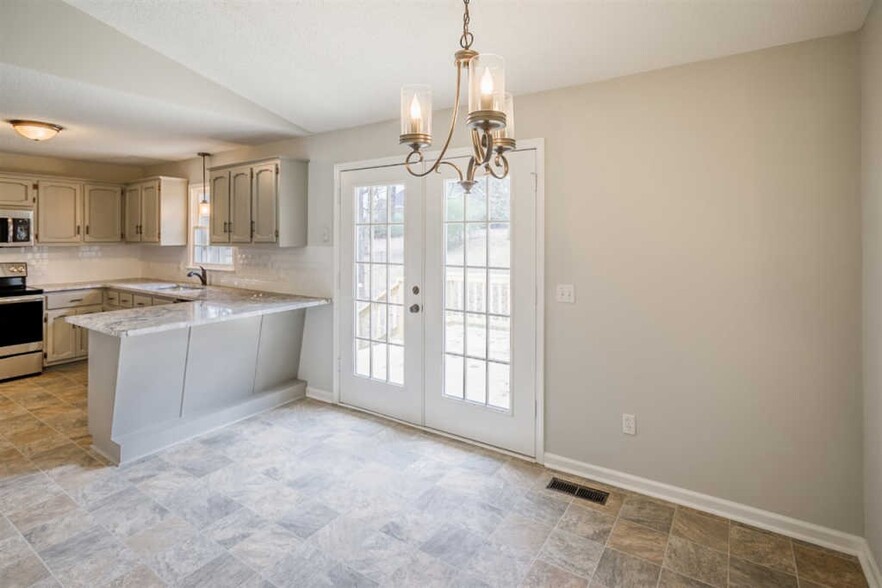 Dining Room - 10280 Long Meadow Rd