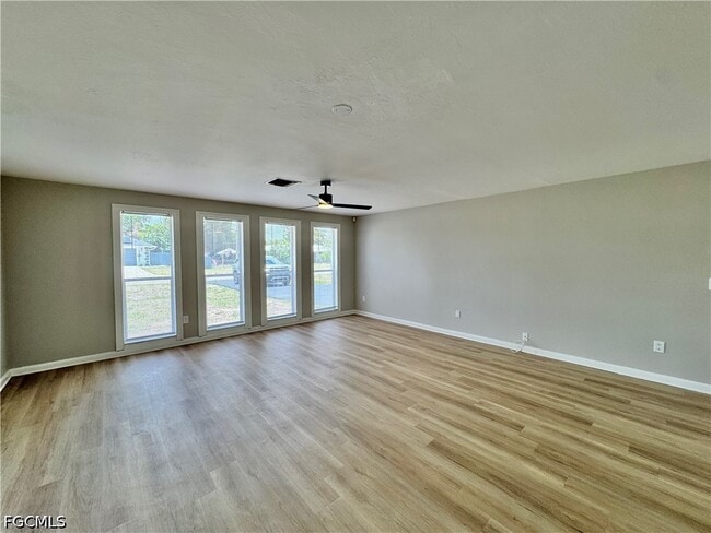 Building Photo - 7346 Captiva Blvd