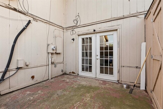 Building Photo - 9605 Hefner Village Blvd