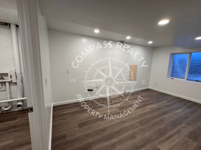 Building Photo - 786 540 N