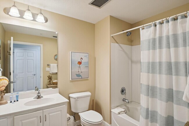 Building Photo - 12011 Front Beach Rd