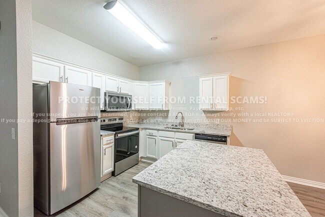 Building Photo - 758 W Breeze Cove
