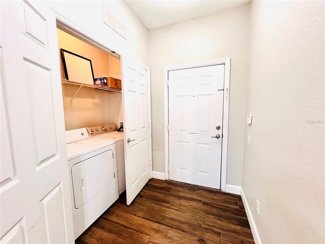 Building Photo - 6434 Cava Alta Dr
