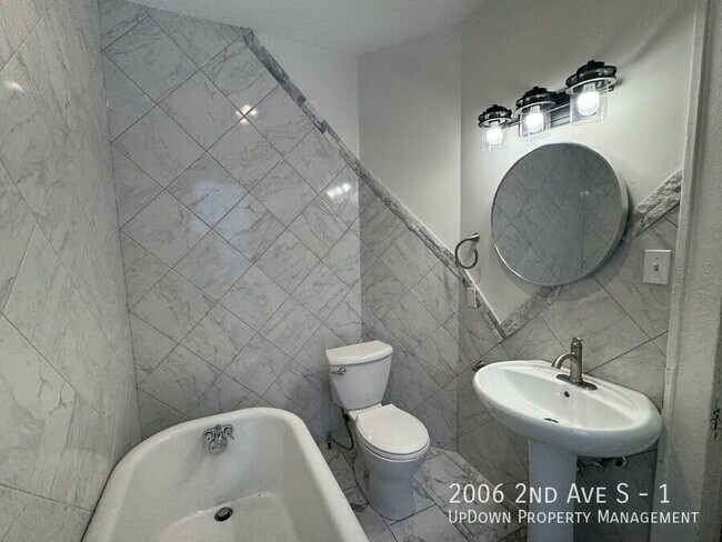 Building Photo - 2006 2nd Ave S