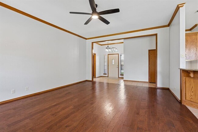 Building Photo - 2725 NW 166th St