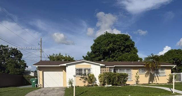 Building Photo - 10565 SW 156th Ln