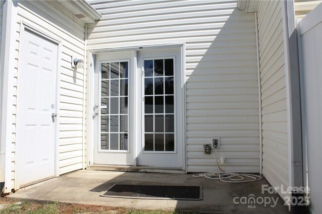 Building Photo - 13316 Calloway Glen Dr