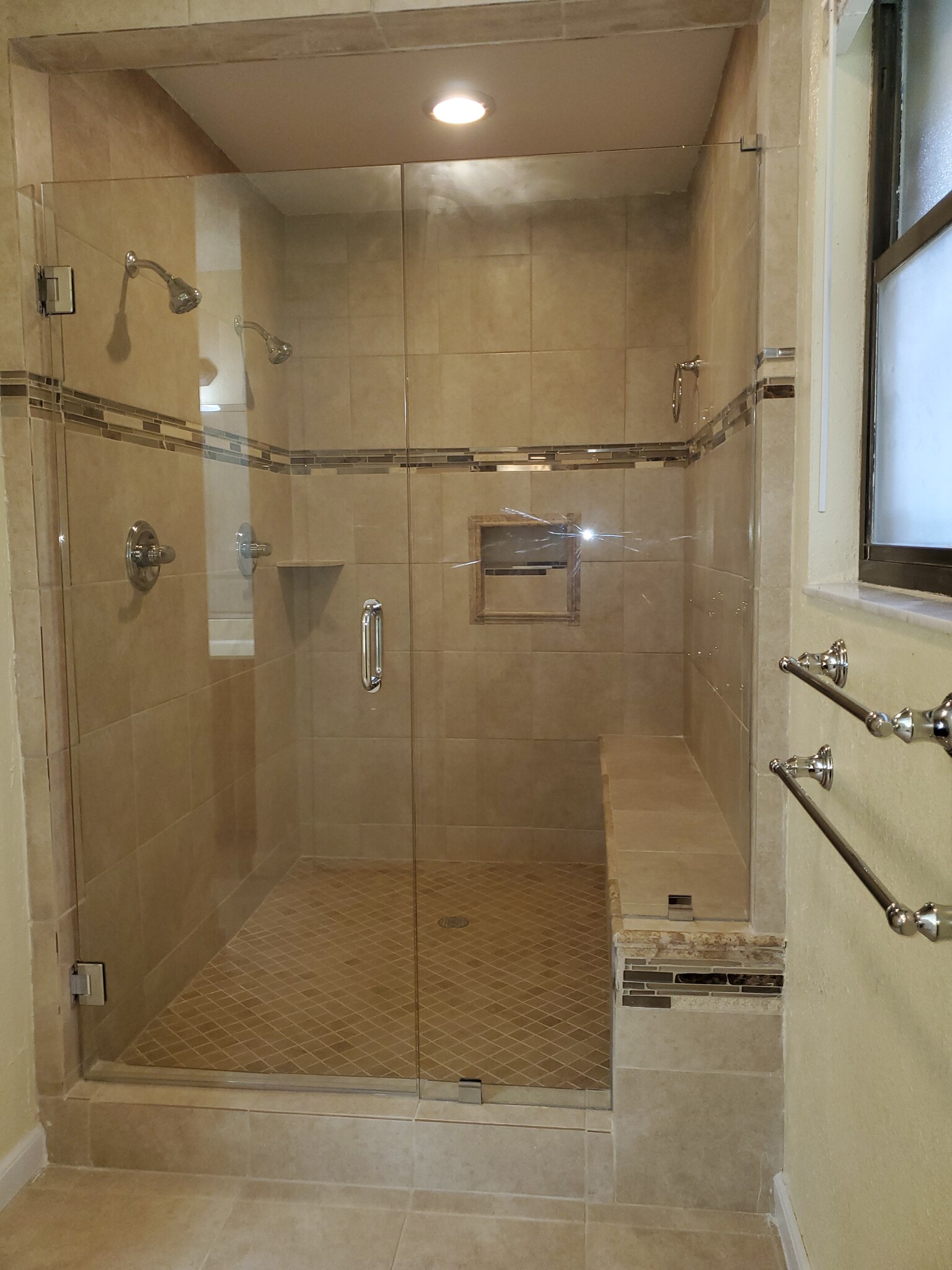 Master Bath Walk-in Shower - 17375 Holmes Mill Ave