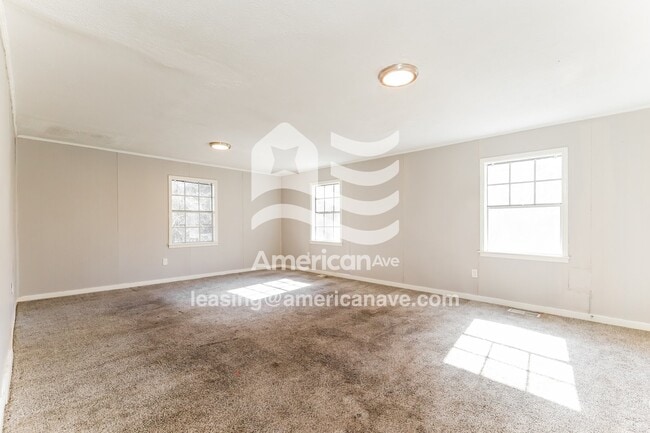 Building Photo - 219 Stonewall St