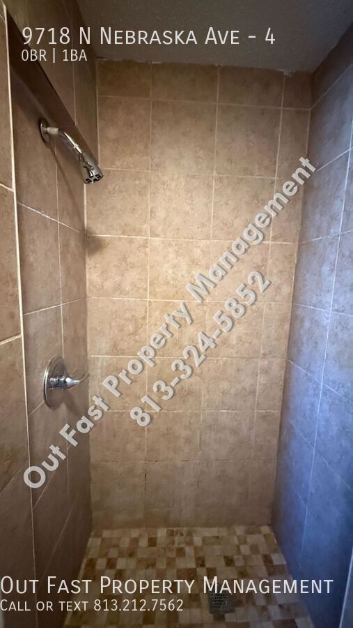 Building Photo - 9718 N Nebraska Ave