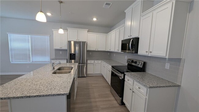 Building Photo - 427 Lanier Cir