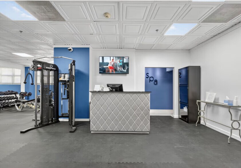 Building Photo - 4040 Galt Ocean Dr