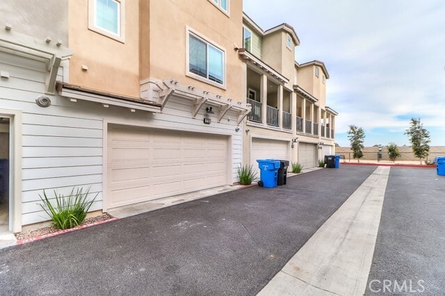 Building Photo - 2722 Valor Ln