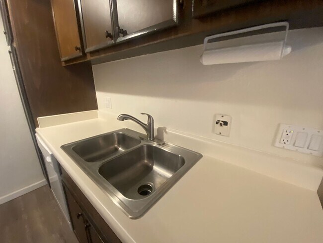 Building Photo - Scottsdale Studio Apartment