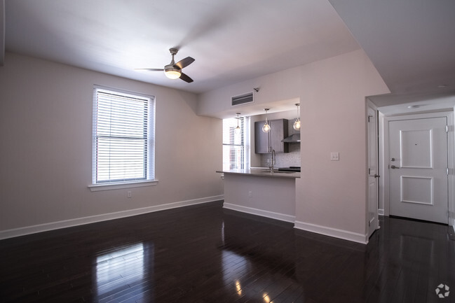 2BR,1BA,-1023SF - The Fairfax Apartments