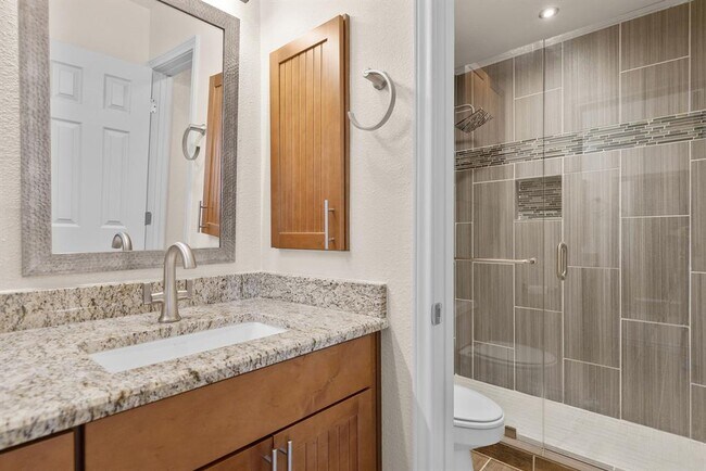 Building Photo - 2630 Gwendolyn Ln