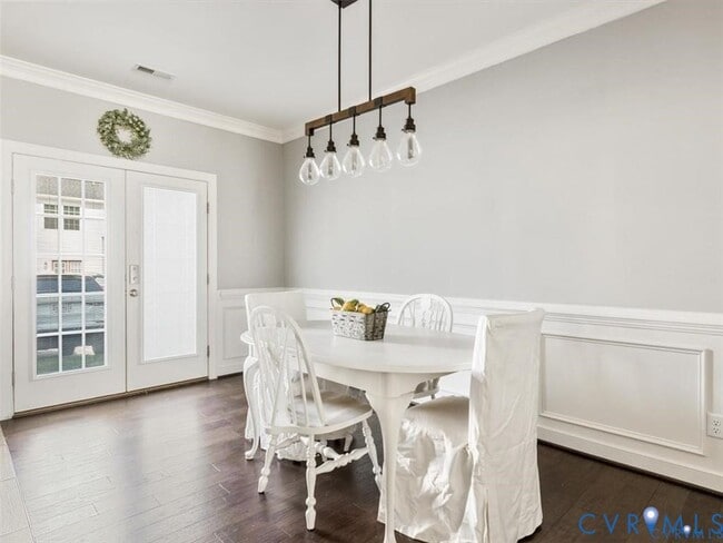 Building Photo - 7362 Pebble Lake Dr